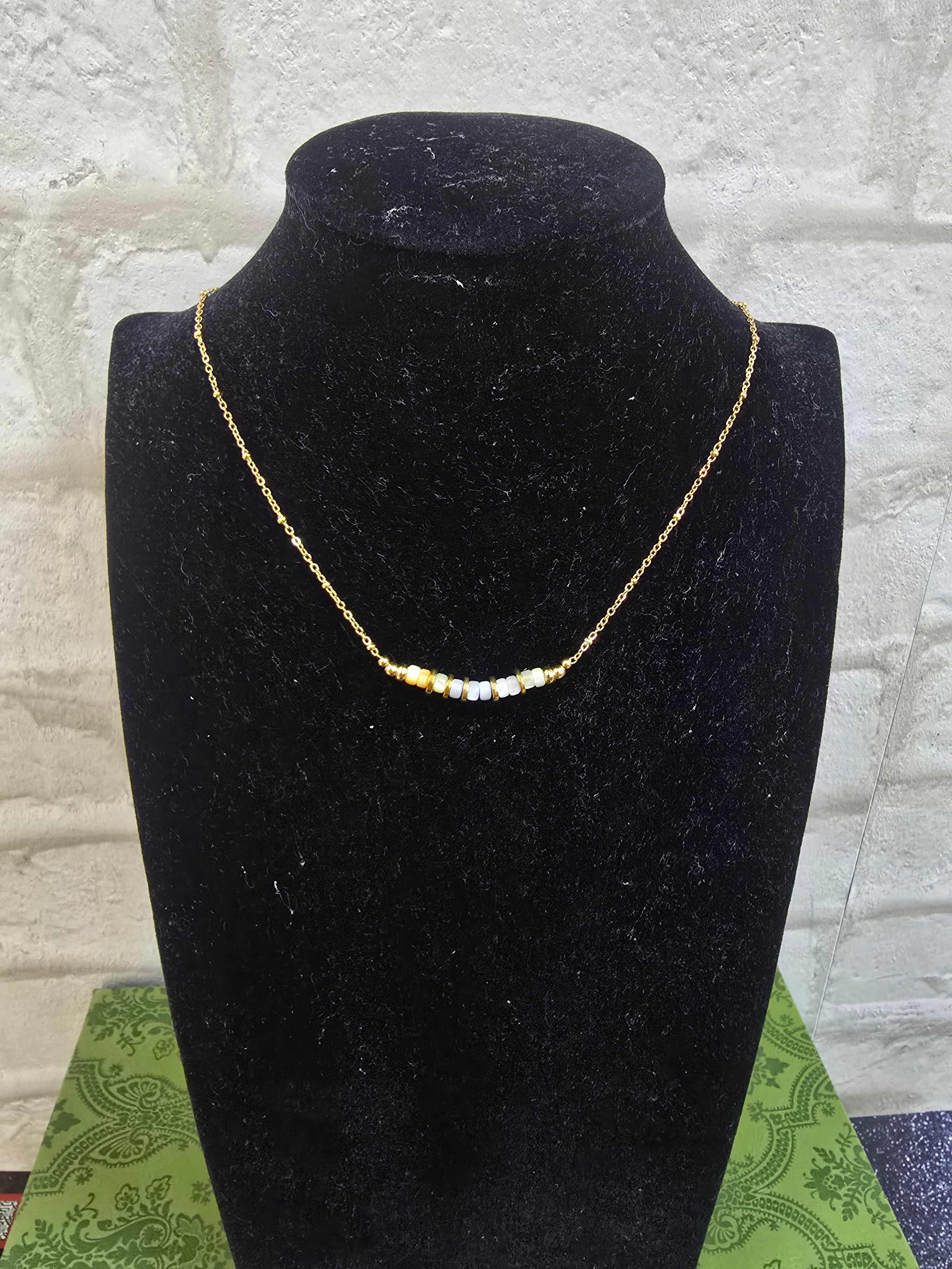 Collar Laura