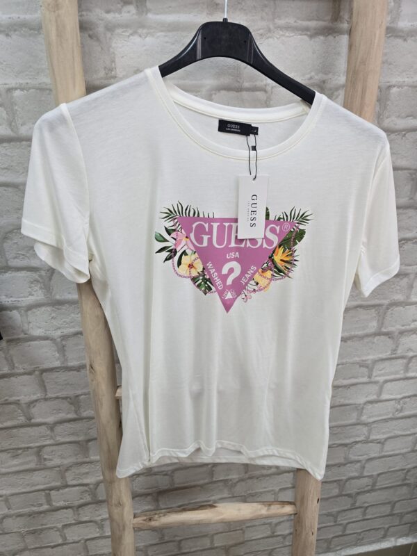 Camiseta guess flor - Imagen 6