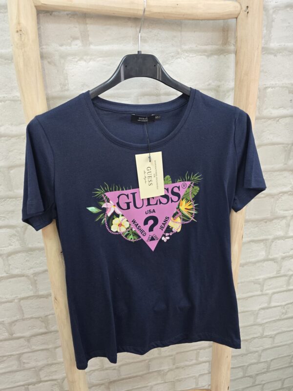 Camiseta guess flor - Imagen 8